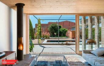 Дровяной камин Slimfocus с основанием, со сбалансированной тягой дымохода в Казани